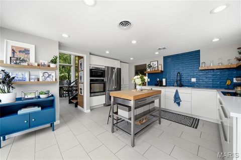 Tiny photo for 424 Belleview Avenue, Webster Groves, MO 63119 (MLS # 26036001)