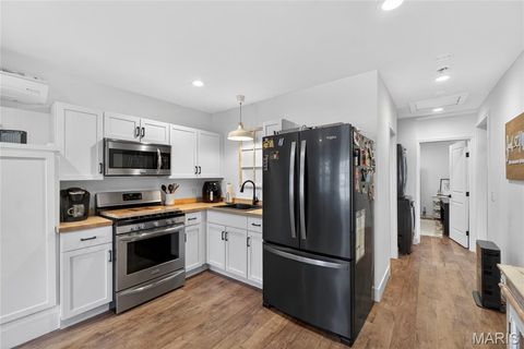 Tiny photo for 350 Birkhead Road, Winfield, MO 63389 (MLS # 26005280)