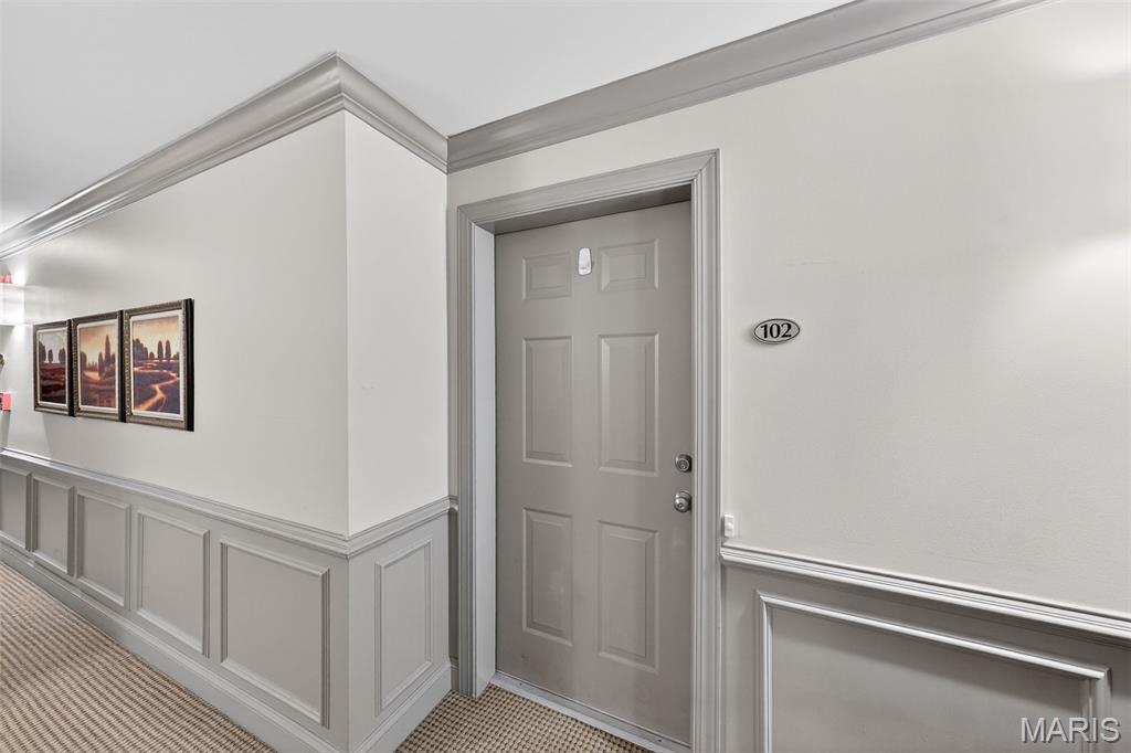 842 N New Ballas Court 102