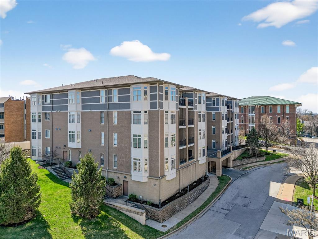 City Place Condo Ph 1 - Residential