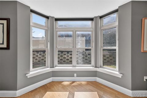 Tiny photo for 842 N New Ballas Court #102, Creve Coeur, MO 63141 (MLS # 26012378)