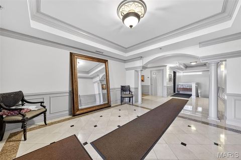 Tiny photo for 842 N New Ballas Court #102, Creve Coeur, MO 63141 (MLS # 26012378)