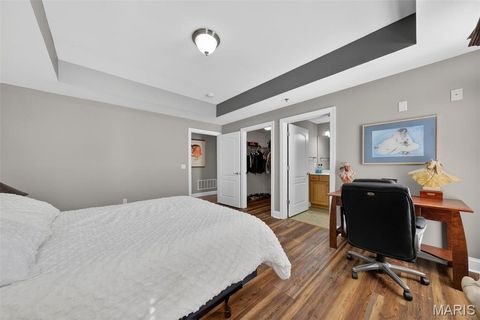 Tiny photo for 842 N New Ballas Court #102, Creve Coeur, MO 63141 (MLS # 26012378)