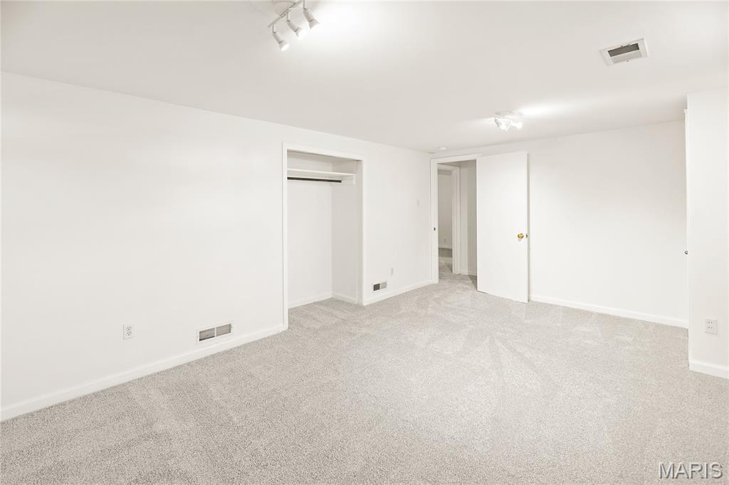 Riverside 1 - Residential