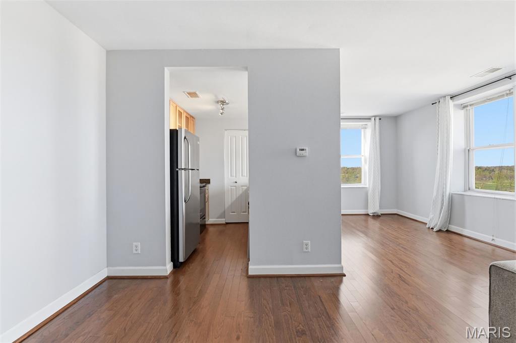 5330-5360 Pershing Condo - Residential