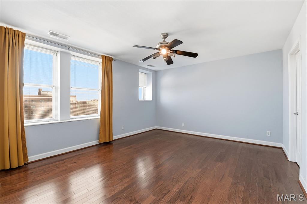 5330-5360 Pershing Condo - Residential