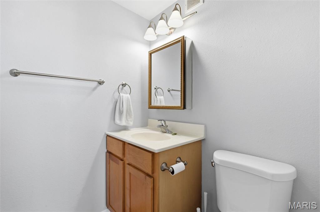 5330-5360 Pershing Condo - Residential