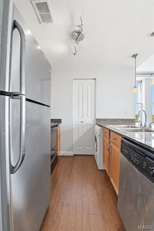 5330-5360 Pershing Condo - Residential