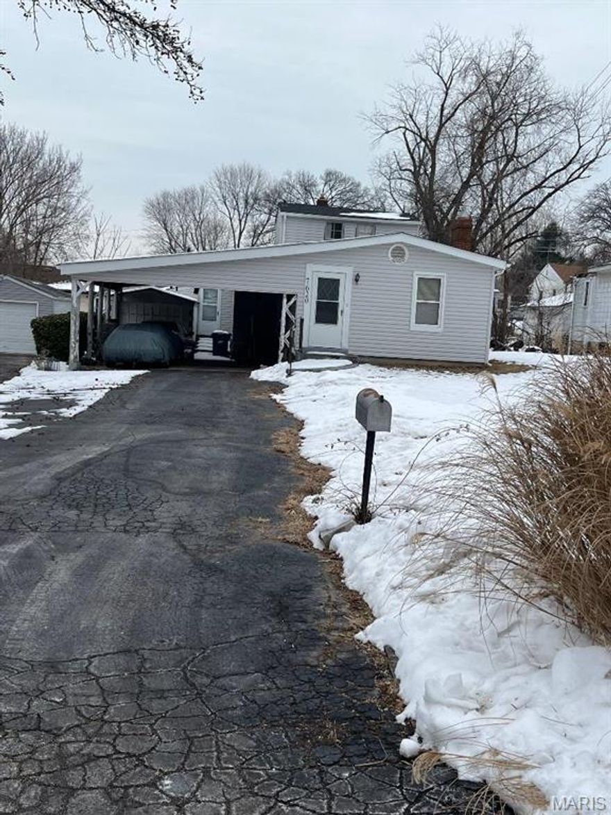 NO SHOW UNTIL 2/16/2026.  House is being sold "as is".  Seller will make no repairs or provide any inspections.  Home has new roof, new siding and new gutters installed in December of 2025.