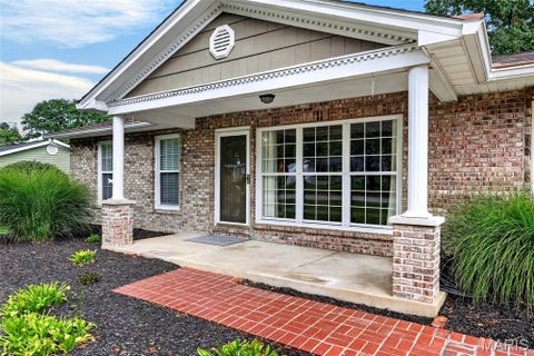Tiny photo for 262 W Skyline Drive, Ballwin, MO 63011 (MLS # 26054359)