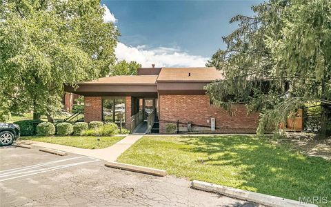 Tiny photo for 539 Coeur De Royale Drive #108, Creve Coeur, MO 63141 (MLS # 25061134)
