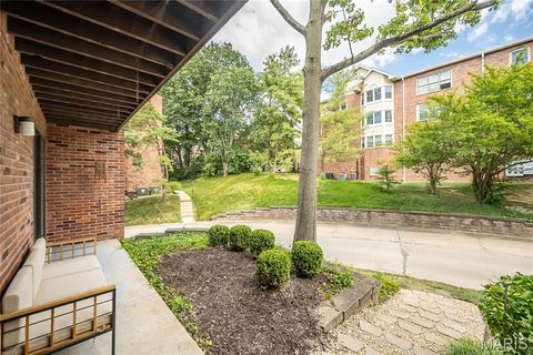 Tiny photo for 539 Coeur De Royale Drive #108, Creve Coeur, MO 63141 (MLS # 25061134)