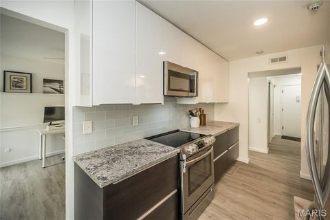 Tiny photo for 539 Coeur De Royale Drive #108, Creve Coeur, MO 63141 (MLS # 25061134)