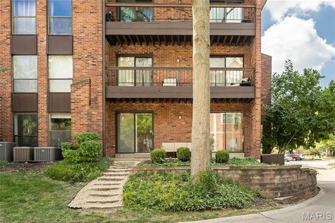 Tiny photo for 539 Coeur De Royale Drive #108, Creve Coeur, MO 63141 (MLS # 25061134)