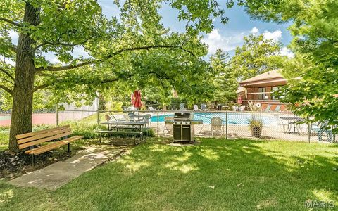 Tiny photo for 539 Coeur De Royale Drive #108, Creve Coeur, MO 63141 (MLS # 25061134)