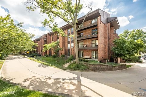 Tiny photo for 539 Coeur De Royale Drive #108, Creve Coeur, MO 63141 (MLS # 25061134)