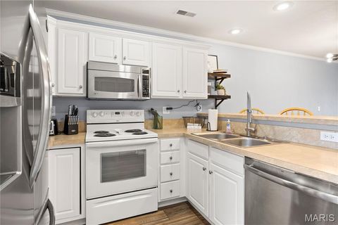 Tiny photo for 245 Plaza Beach Drive #2B, Camdenton, MO 65020 (MLS # 26016670)