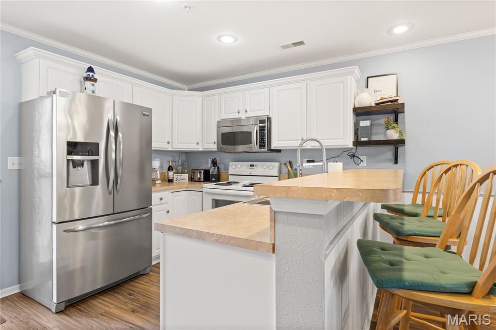 Miramar Condo - Residential