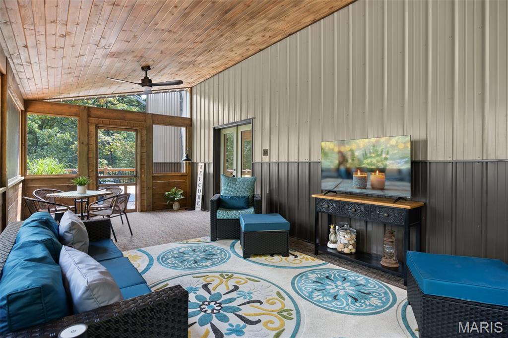 Horseshoe Bend #8 - Residential