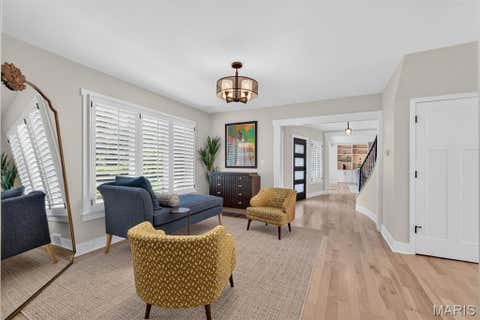 Tiny photo for 12237 Ladue Road, Creve Coeur, MO 63141 (MLS # 26047449)
