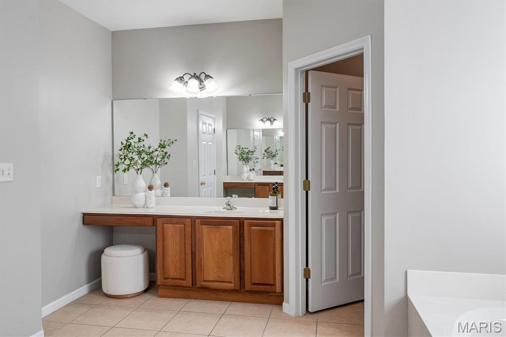 Madison Park Manor - Residential