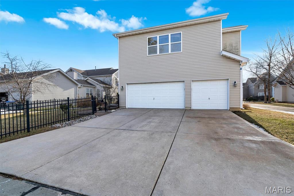 Madison Park Manor - Residential