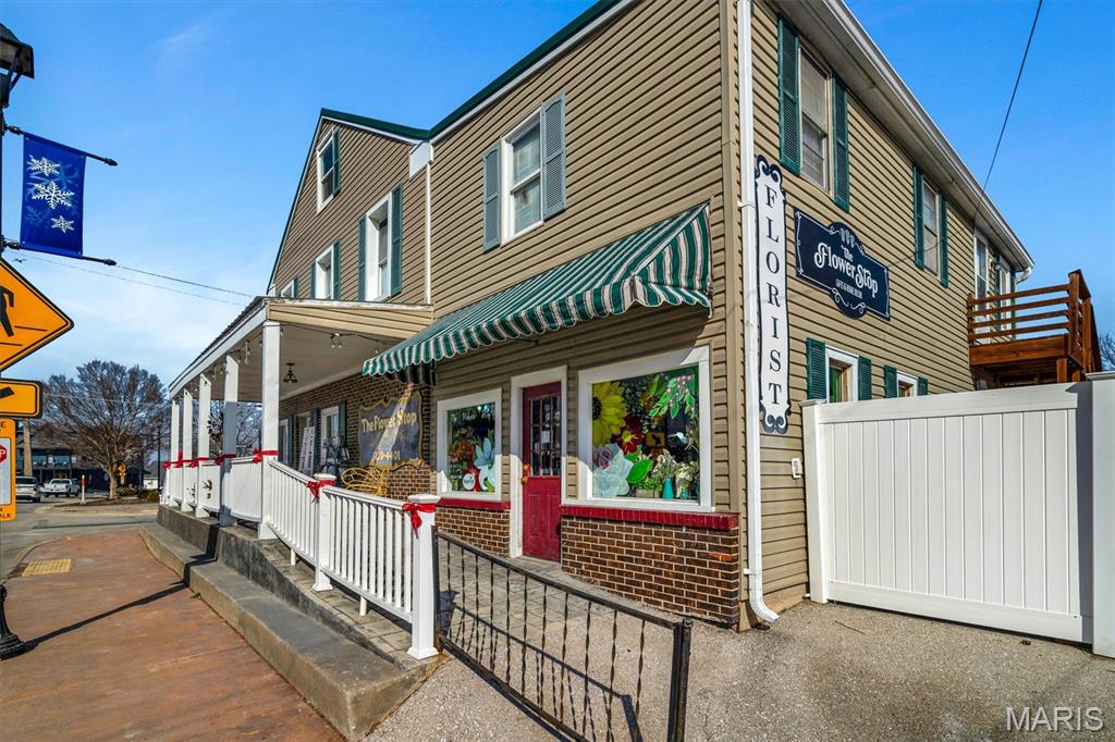 Madison Park Manor - Residential