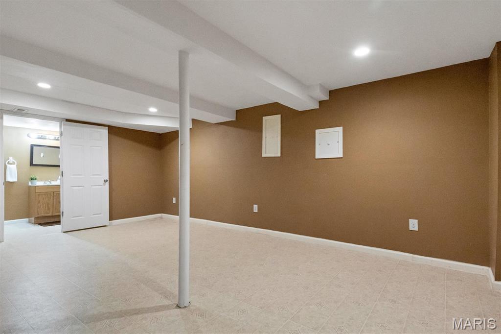 Madison Park Manor - Residential