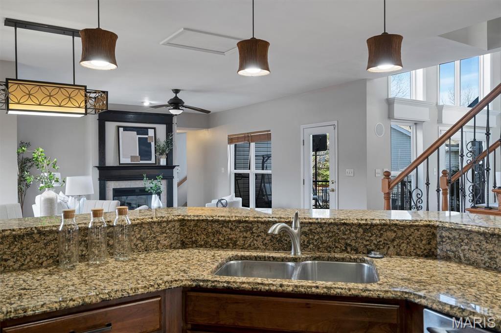 Madison Park Manor - Residential