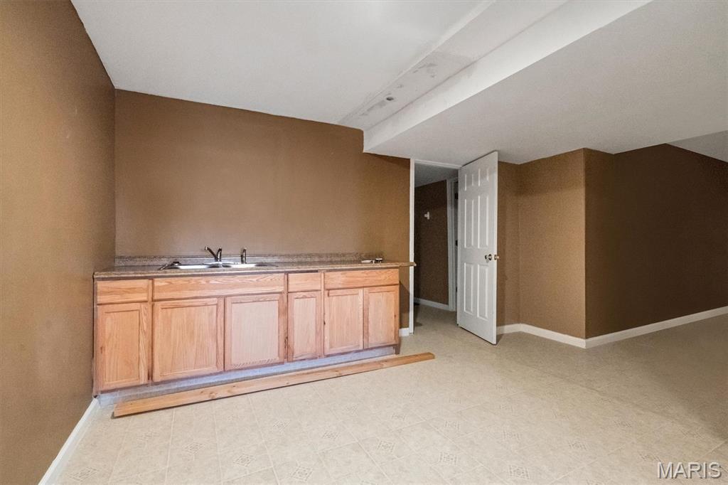 Madison Park Manor - Residential