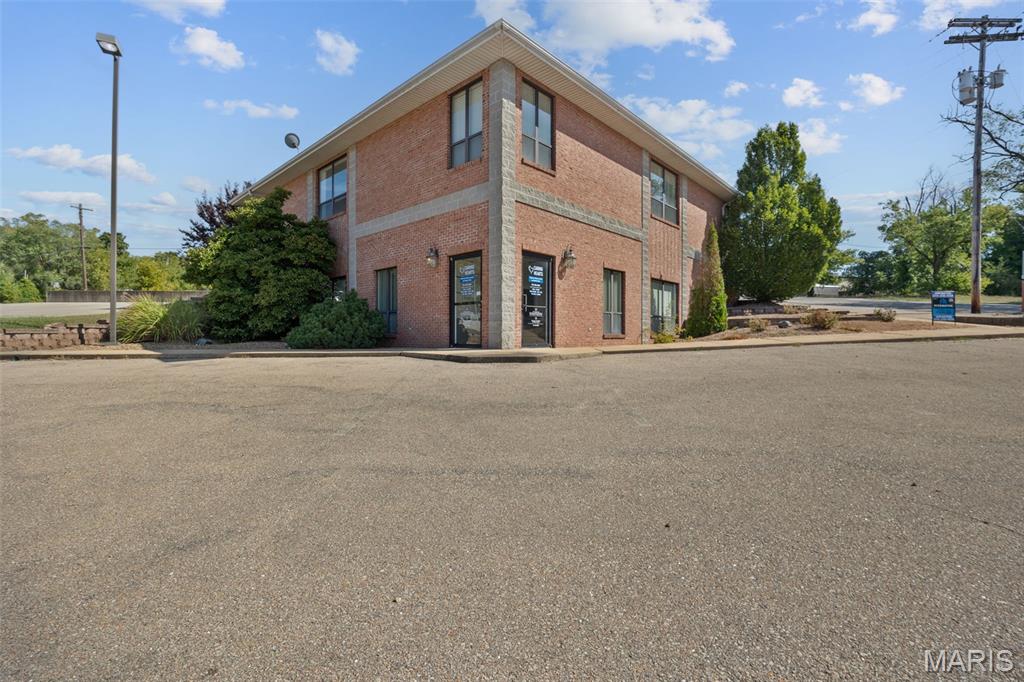 Photo 1 of 57 — 326 E High Street, Potosi, MO 63664