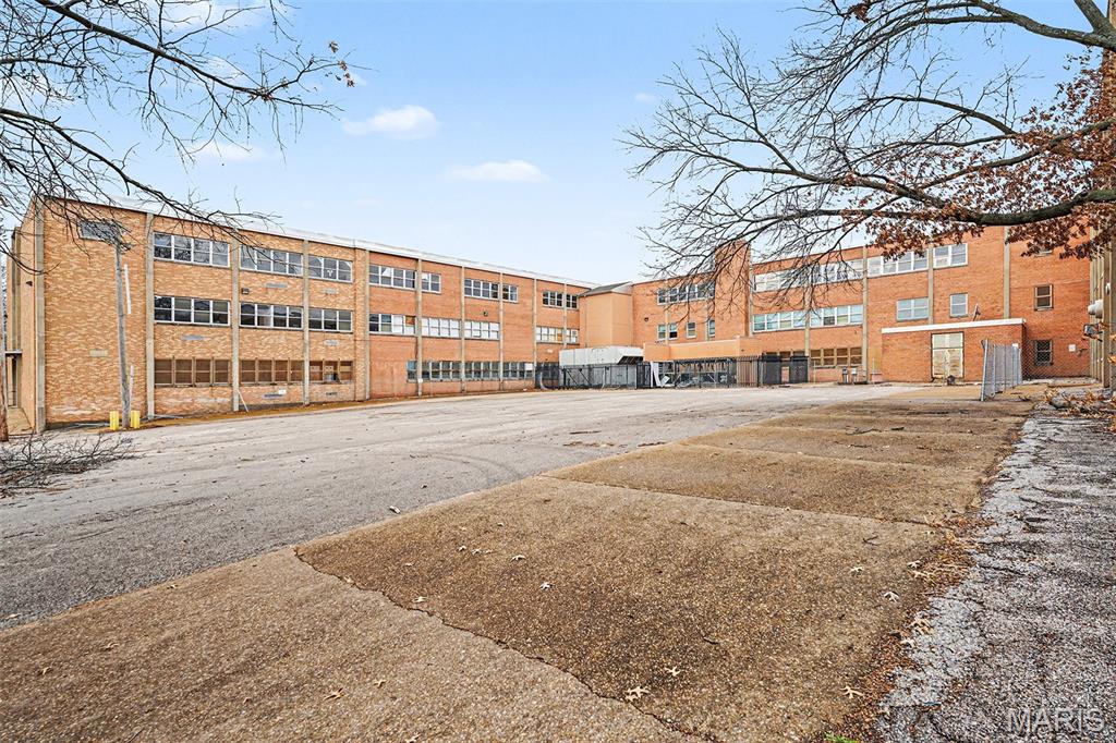 5140 Riverview Boulevard