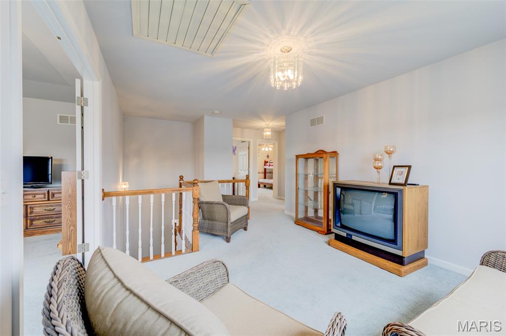 Lsl Pines #2 - Residential