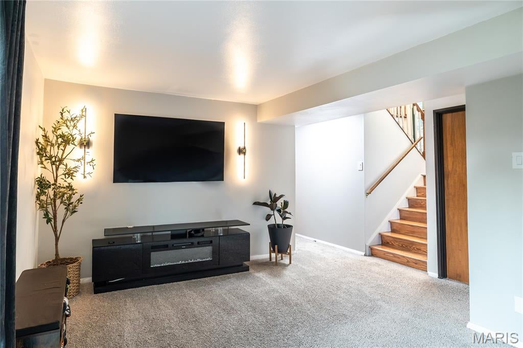 28 Lori Circle