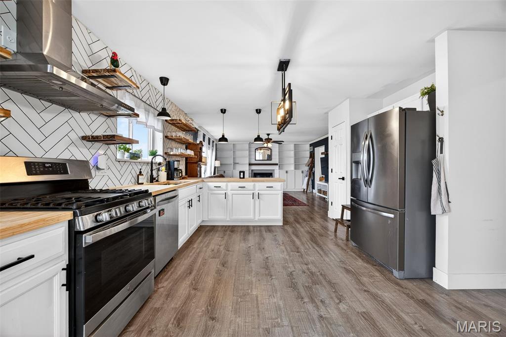 Majestic Lakes 1 - Residential