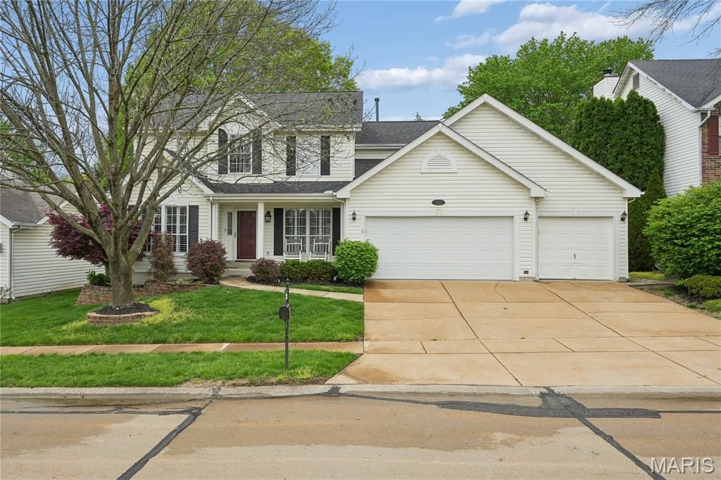 Photo of 211 Cherry Hills Meadows Drive, Wildwood, MO 63040 (MLS # 26022417)