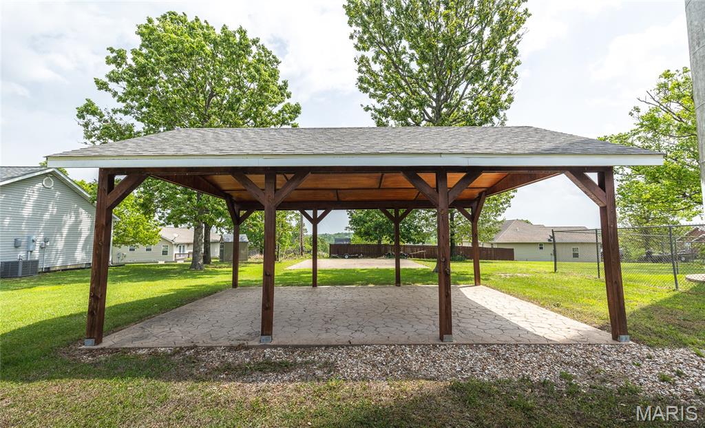 Shalom Mountain - Residential