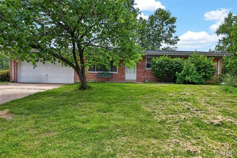 Tiny photo for 33 Cloverdale Drive, Unincorporated, MO 63304 (MLS # 26029516)