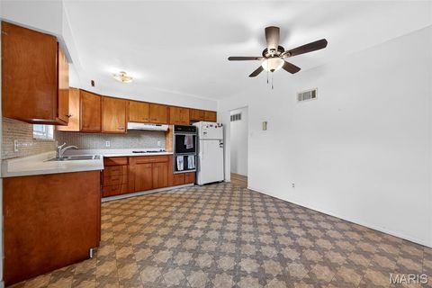 Tiny photo for 33 Cloverdale Drive, Unincorporated, MO 63304 (MLS # 26029516)