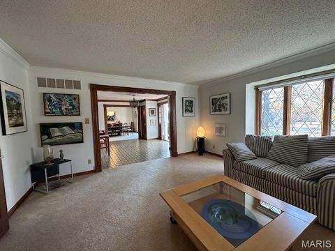 Tiny photo for 274 Falling Leaves Court, Creve Coeur, MO 63141 (MLS # 25078027)