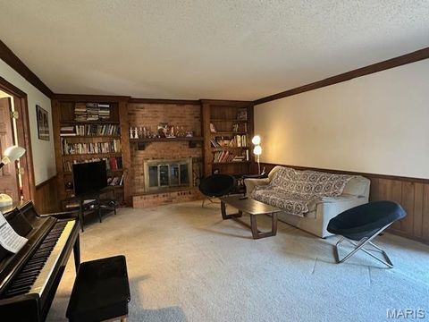 Tiny photo for 274 Falling Leaves Court, Creve Coeur, MO 63141 (MLS # 25078027)