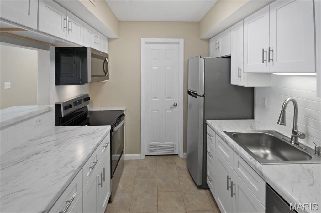 Meadow Ridge Condos Ph1 Stg2 - Residential Lease