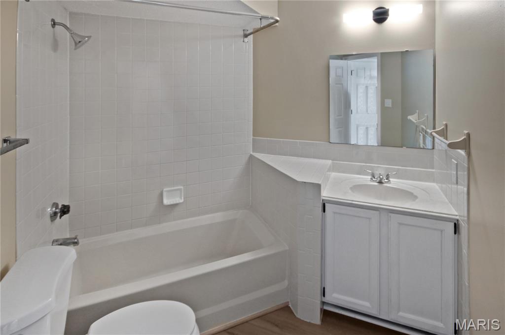 Meadow Ridge Condos Ph1 Stg2 - Residential Lease