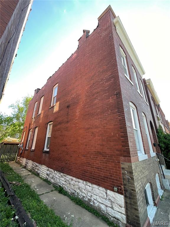 St Louis Commons Add - Residential Income
