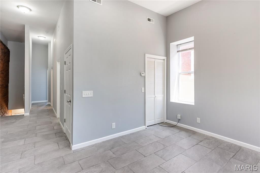 St Louis Commons Add - Residential Income