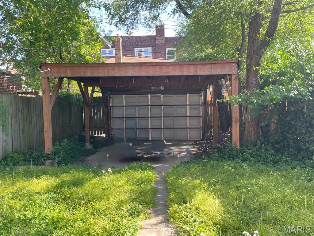 St Louis Commons Add - Residential Income