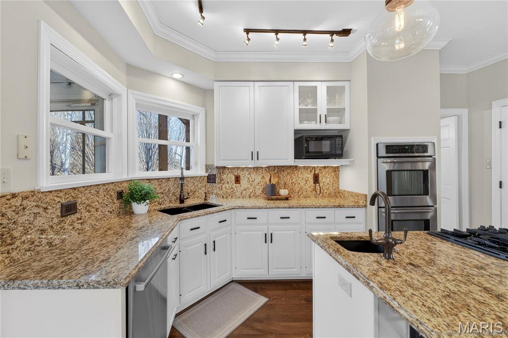 Winding Trails 8 - Residential