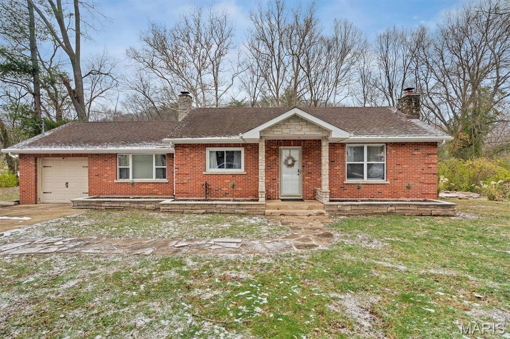 211 Redbud Trail