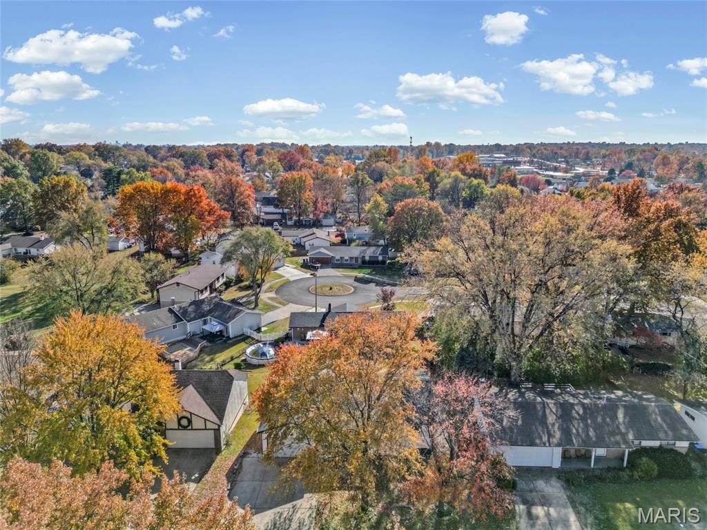Florissant, Missouri 63033, United States, 3 Bedrooms Bedrooms, ,3 BathroomsBathrooms,Residential,Active,245716