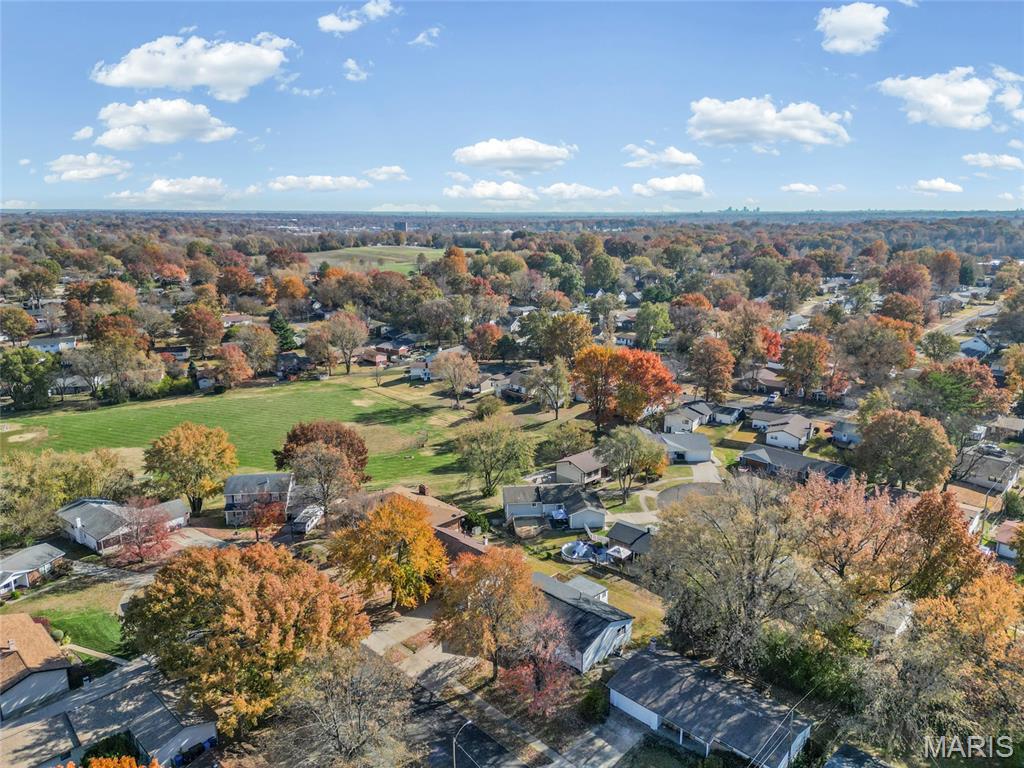 Florissant, Missouri 63033, United States, 3 Bedrooms Bedrooms, ,3 BathroomsBathrooms,Residential,Active,245716